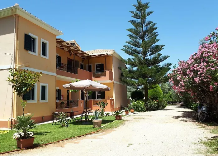 Elizabeth * Frínion